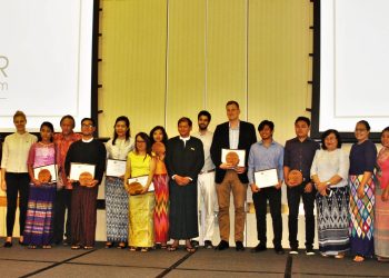 Inle-based Tourism Victorious at Responsible Tourism Awards Night