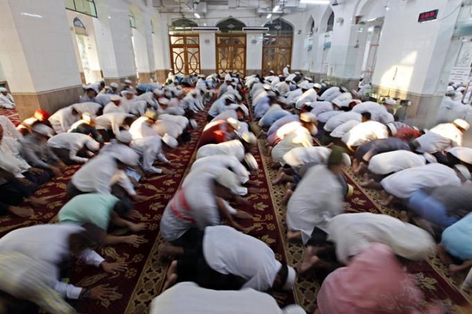 Buddhist Nationalists Force Shut Down of Three Ramadan Worship