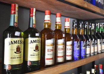 Govt set to relax alcohol import ban, licensing rules